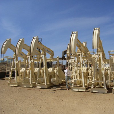 high quality crank-balanced  beam Pumping Units for oil and gas production